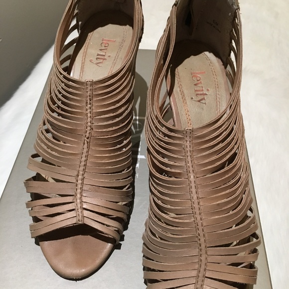Levity Caged Gladiator Heeled Tan Sell Sandals - Picture 4 of 8